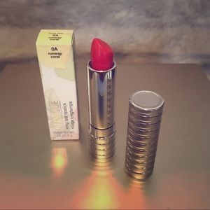 New Discontinued Clinique Lipstick Runaway Coral